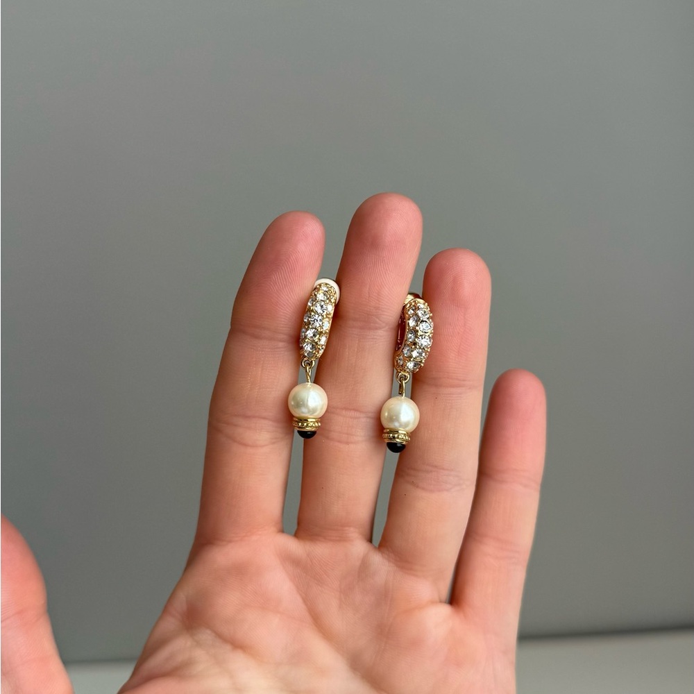 Vintage Swarovski Elegant Gold and Pearl Earrings
